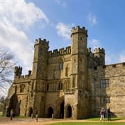 Battle Abbey and Battlefield
